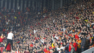 Trendyol 1.Lig ekiplerinden Göztepe'nin taraftarı Süper Lig'i solladı