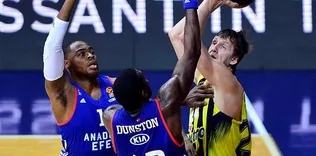 Anadolu Efes play-off biletini aldı
