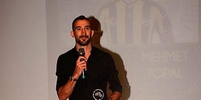 Fenerbahçeli Mehmet Topal yılın futbolcusu seçildi