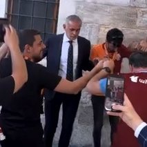 Hacıosmanoğlu’nda taraftarlarla horon!