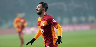Sinan ve Nagatomo’nun gol sevinci
