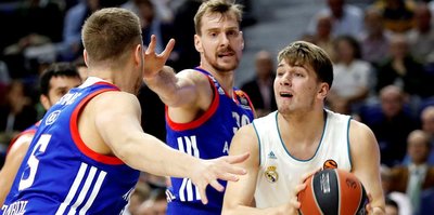 Anadolu Efes, Madrid'e direnemedi