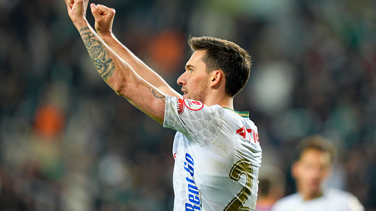 Tümosan Konyaspor'da Umut Nayir: Kulübüm adına mutluyum Tümosan Konyaspor'da Umut Nayir: Kulübüm adına mutluyum