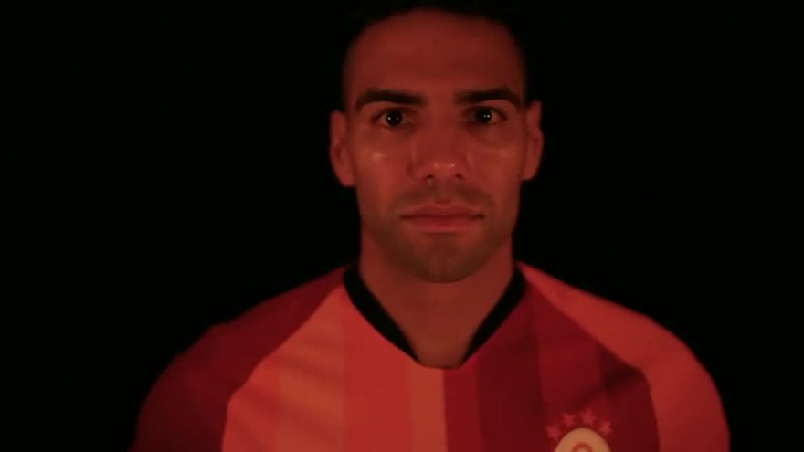Ve Galatasaray Radamel Falcao'yu böyle duyurdu!