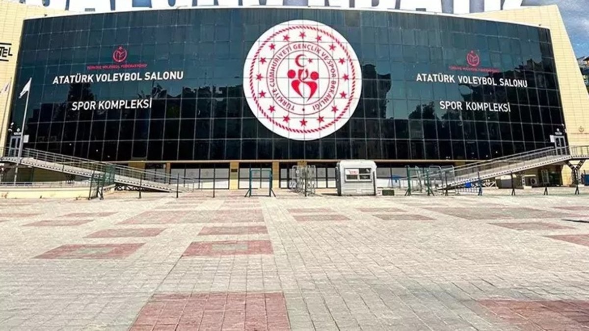 Göztepe Voleybol, Alsancak Atatürk Spor Kompleksi'nde Güçlü Rağmenlere Ev Sahipliği Yapacak!