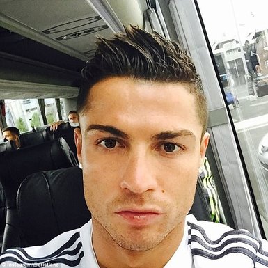Ronaldo: Bir ’selfie’ çılgını...