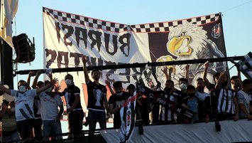 Van Gölü siyah-beyaz