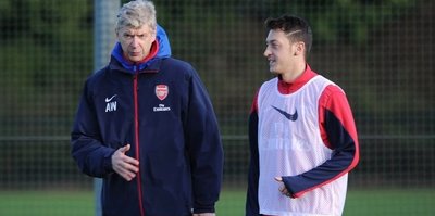 Wenger, Mesut'un risk almasını istiyor