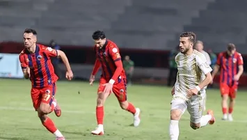 Kayseri zirveyi bırakmadı