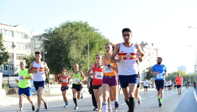 ‘İstanbul’u koşuyorum’ etkinliklerinin Bakırköy etabı tamamlandı