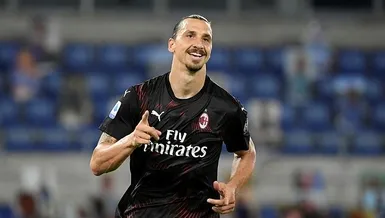 Zlatan Ibrahimovic 1 yıl daha Milan'da!