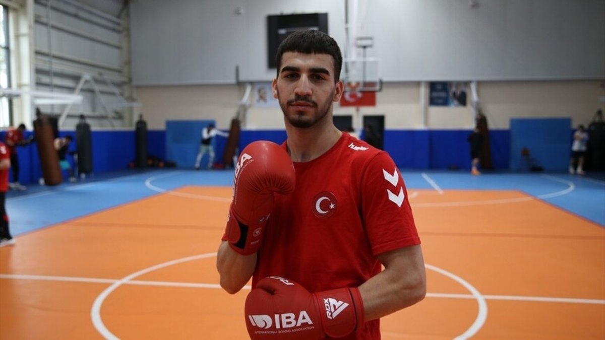 Milli boksör Refik Kartal, Akdeniz Oyunları'nda şampiyonluk hedefiyle yumruk sallıyor!