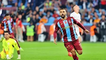Krallıkta zirveyi paylaşıyor
