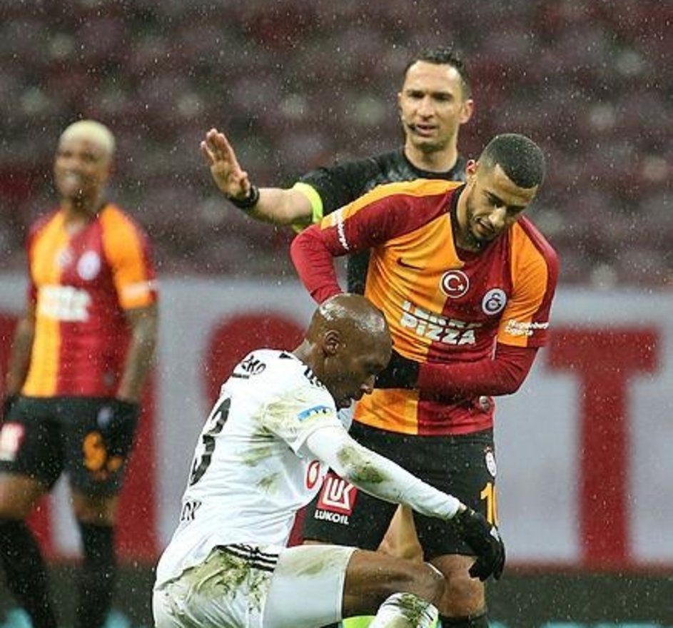 Galatasaray Besiktas Mucadelesinden Kareler Son Dakika