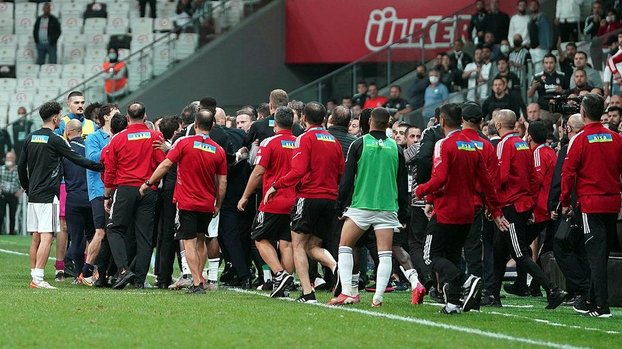 Beşiktaş ve Adana Demirspor PFDK'ya sevk edildi (BJK spor haberi)