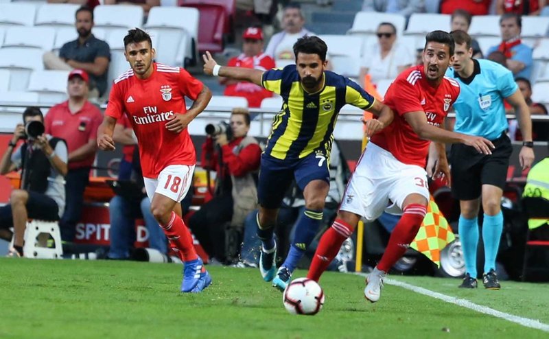 fenerbahce-benfica-maci-izle-fenerbahce-benfica-maci-ne-zaman-ve-saat-kacta-fb-maci-hangi-kanalda-1755679323591.jpeg