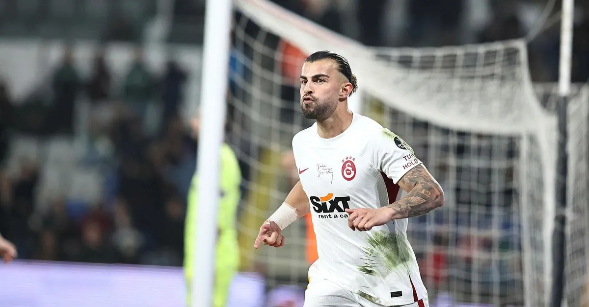 Galatasaray'da Abdülkerim Bardakcı sevinci! - Fotomaç