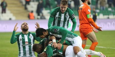 Bursaspor zirveden kopmadı!