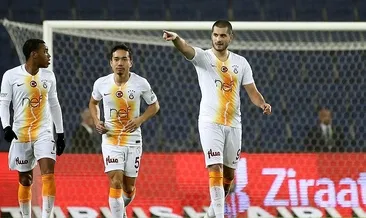 Eren Derdiyok hem attı hem yaktı!
