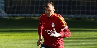 4 parmaklı eldiven giyecek