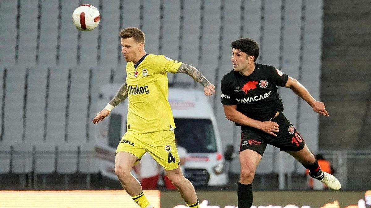 Fenerbahçe'de Serdar Aziz şoku!