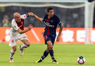 Fransa Süper Kupası’nda Paris Saint-Germain PSG, Monaco’yu 4-0 mağlup ederek kupaya uzandı