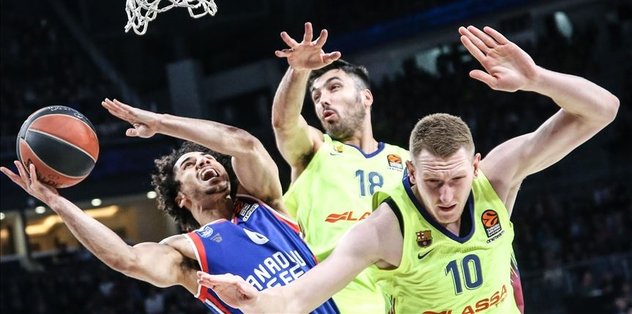Anadolu Efes lose in EuroLeague playoffs