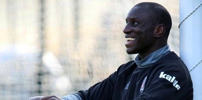 Demba Ba: Ezan sesi beni mutlu ediyor