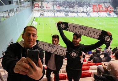 Alsancak Mustafa Denizli Stadı futbolseverlerle tekrar buluştu