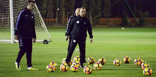 Mehmet Özdilek, ilk antrenmanına çıktı