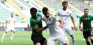 Sakıb 9 ay sonra forma giydi