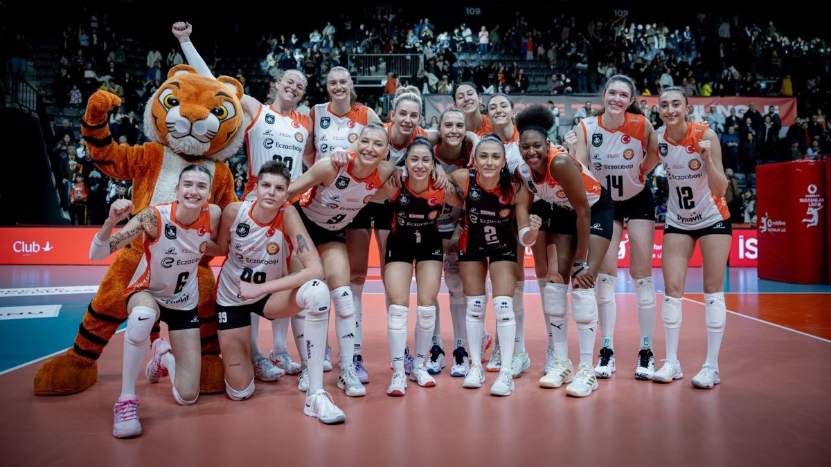 Eczacıbaşı Dynavit, Rock'n Roar konseptiyle tribünleri ayağa kaldırmaya hazırlanıyor!