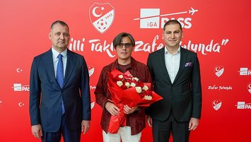 Montella rakipleri çözdü!