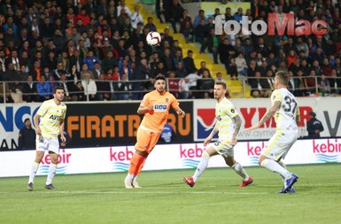 Fenerbahçe’de Ozan Tufan için yeni karar!