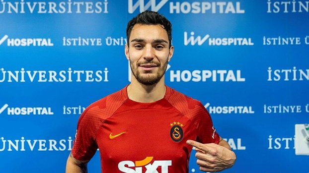 Galatasaray'ın yeni transferi Kaan Ayhan tribünlere hayran kaldı