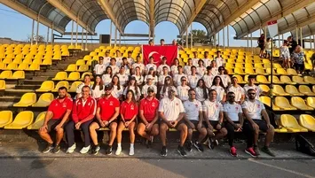 Balkan Kürek’te Adana rüzgârı