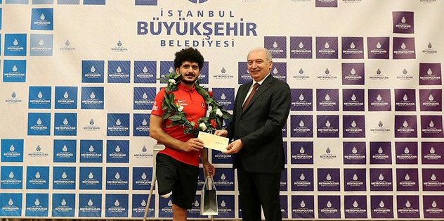 İBB’den Ampute Milli Takımı’na ödül