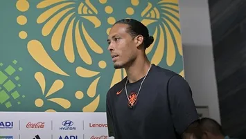 Van Dijk çok yakın