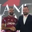 Salah imzayı attı: Hayatımda ilk kez...