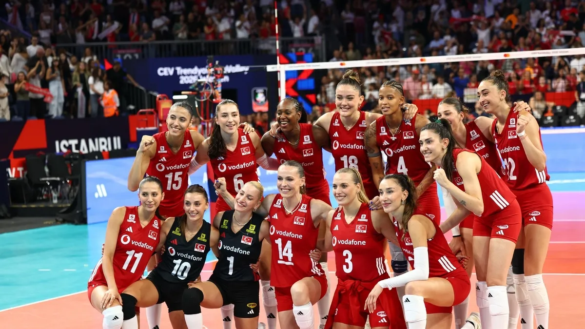 TRT 1 CANLI İZLE | Türkiye-Slovenya voleybol maçı ne zaman? Filenin Sultanları'nın CEV maçı saat kaçta, hangi kanalda?