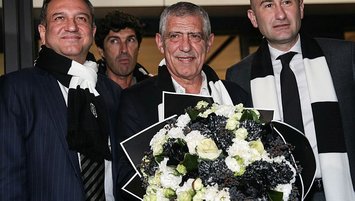 Tecrübeli hocaya çiçekli karşılama