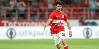 Kulübüne rest çekti