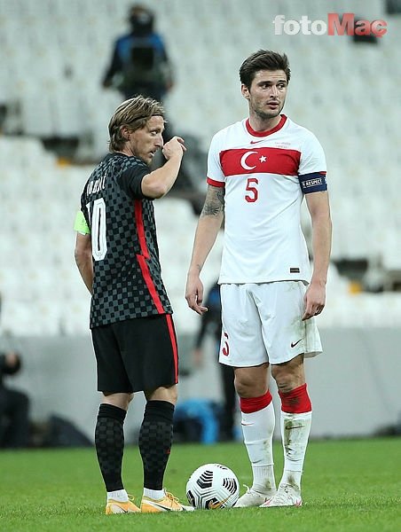 Son dakika transfer haberi: Okay Yokuşlu için İngiltere'den flaş transfer iddiası! Galatasaray...