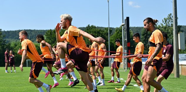 Galatasaray’ın Transfer Ettiği Halil Dervişoğlu Avusturya Kampına Katıldı Galatasaray’ın Transfer Ettiği Halil Dervişoğlu Avusturya Kampına Katıldı