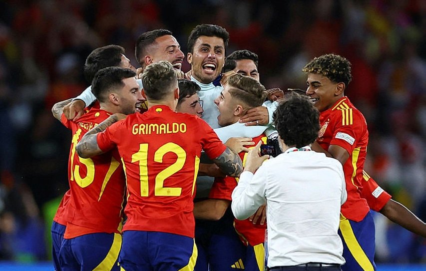 İspanya 2-1 İngiltere (MAÇ SONUCU ÖZET) EURO 2024'te şampiyon İspanya!