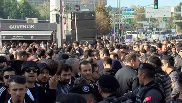 Beşiktaşlı taraftarlar Rams Park'ta