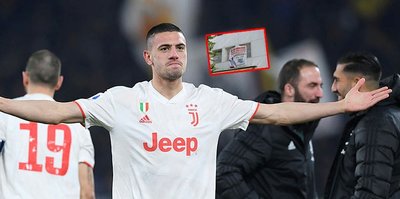 Kızılay Merih Demiral'a pankart asarak teşekkür etti
