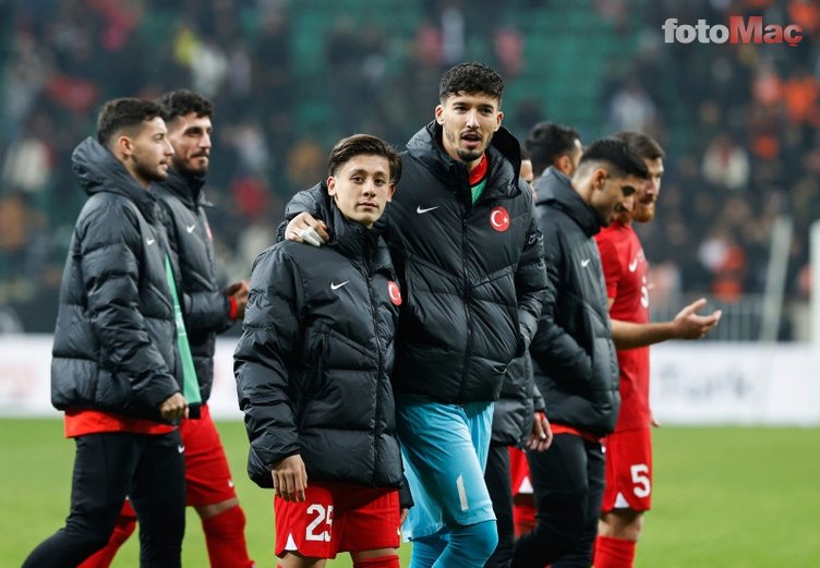 FENERBAHÇE HABERLERİ - Flaş Altay Bayındır yorumu! "30 milyon euro..."