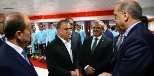 Soyunma odasını ziyaret etti
