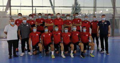 Antrenmana maskeyle çıktılar